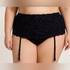 Savage X Fenty Lace Garter Skirt Black Purple Iridescent Floral Rihanna Rare